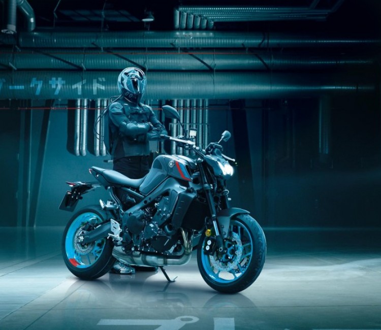 Yamaha MT 09 Motorcycles Scooters Helmets Clothing