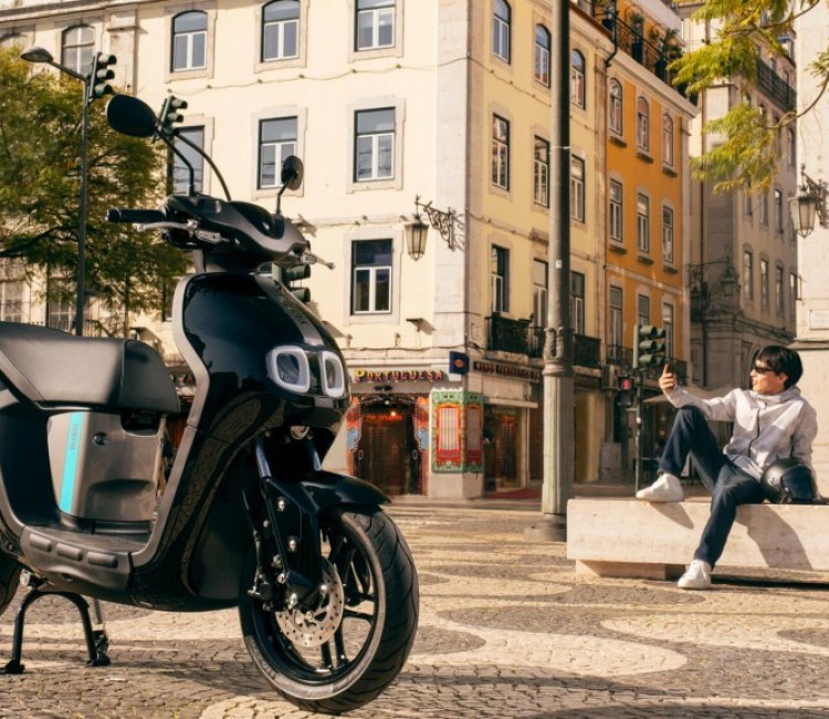 Yamaha Neo's Electric Moped Motorcycles, Scooters, Helmets, Clothing